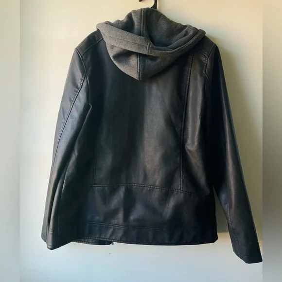 Host pick 🌟Maddox - Marsden Hood leather Jacket in Black - size L - Picture 3 of 7